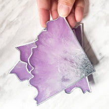 Charger l&#39;image dans la galerie, Lilac and silver coasters, resin
